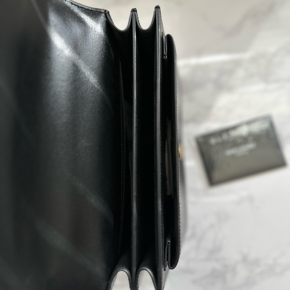 YSL Sunset Medium Chain Bag in Smooth Leather - Black and Gold - Picture 9 of 11